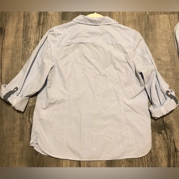 Tommy Hilfiger checked print Button-Down Shirt W/convertible sleeve (Size L) - Picture 9 of 10